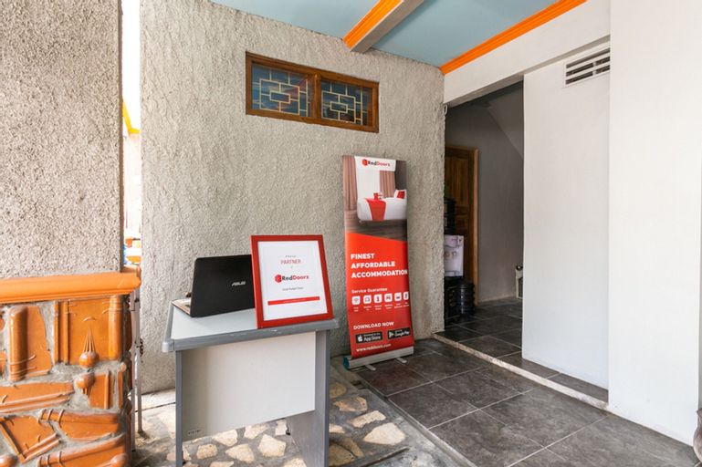 RedDoorz Syariah near Stadion Manahan Solo 2, Solo