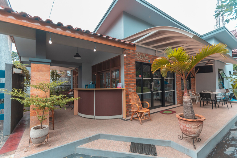 OYO 2229 Dolfie Residence, Depok
