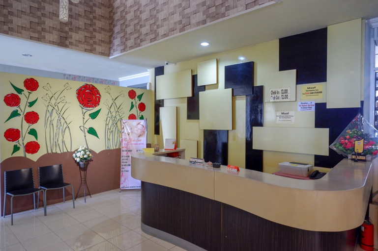 RedDoorz Plus Syariah @ Hotel Boulevard Luwuk, Banggai