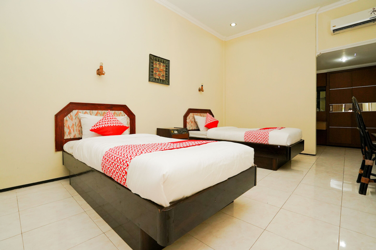 OYO 1652 Hotel Tampiarto, Probolinggo