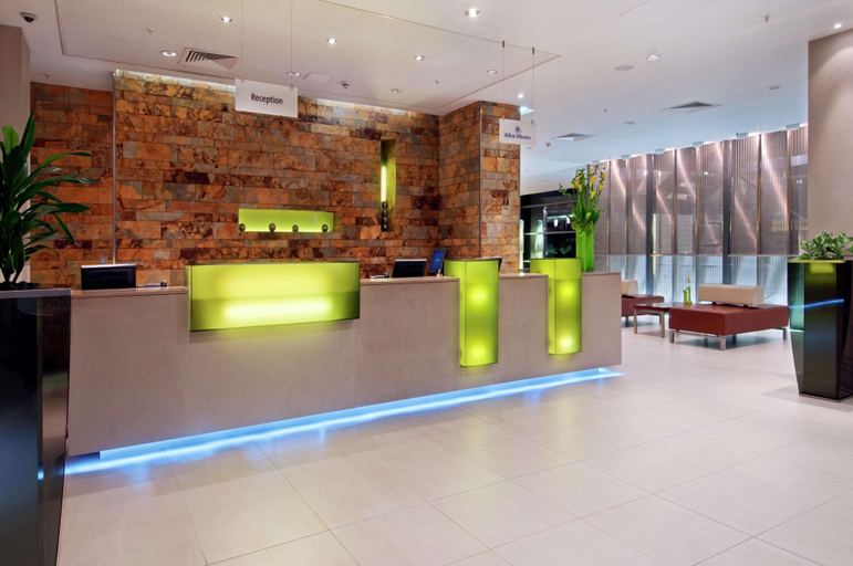 Public Area 4, Hilton London Canary Wharf, London
