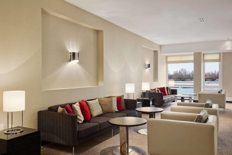 Public Area 5, Hilton Vienna Waterfront, Wien
