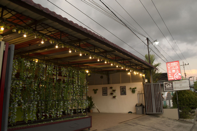 OYO 1500 Mh Homestay, Central Tapanuli