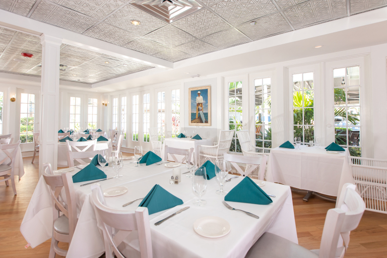 Food & Drinks 5, Tween Waters Island Resort & Spa, Lee