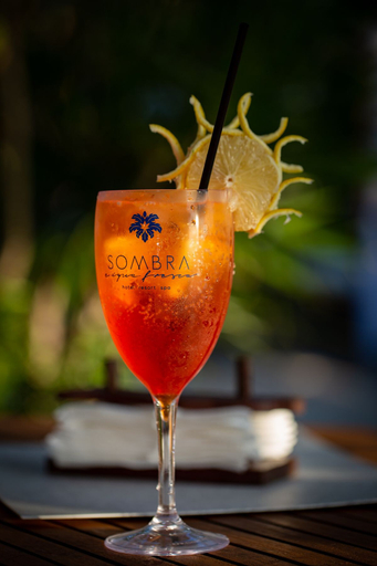Food & Drinks 6