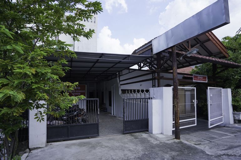 SPOT ON 2479 Berkah Residence Syariah, Gresik