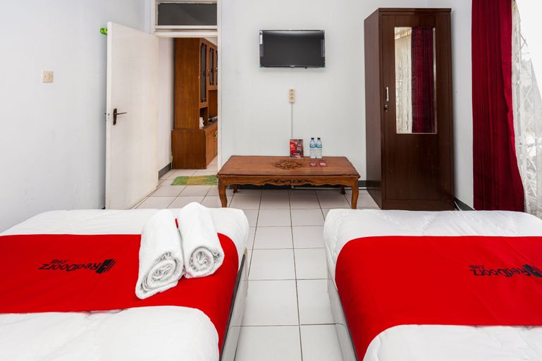 RedDoorz Syariah near RSUD Cimacan, Bogor