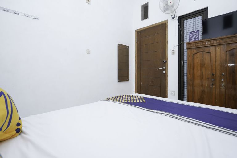 SPOT ON 2479 Berkah Residence Syariah, Gresik