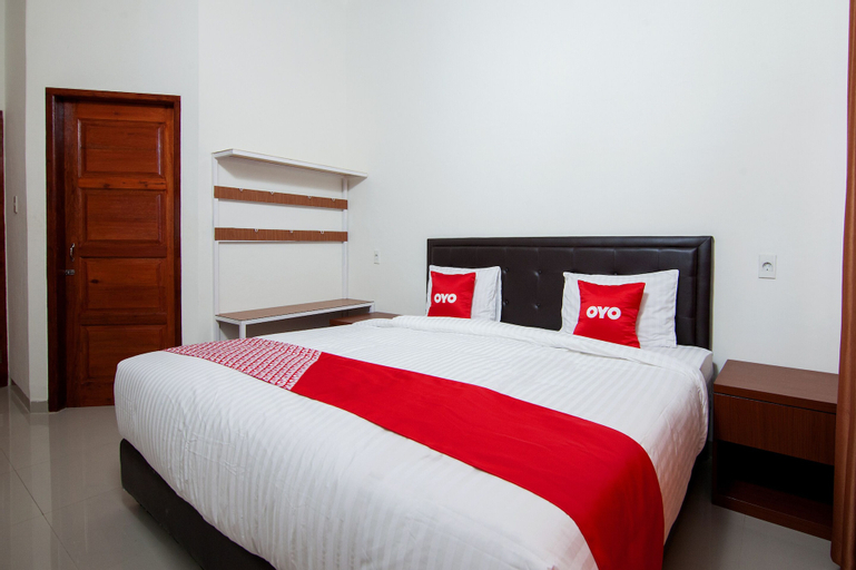 OYO 1819 Aries Hotel, North Tapanuli