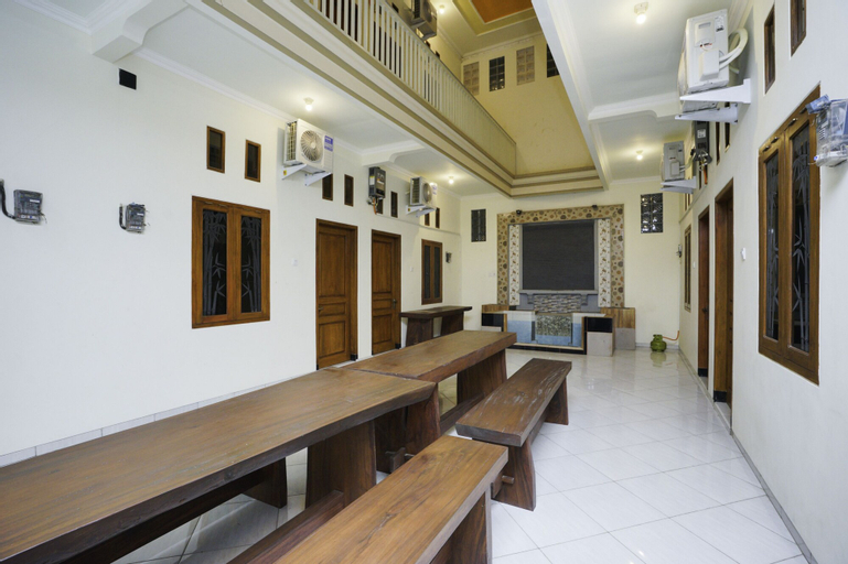 OYO 1642 Penginapan Anggrek Syariah 2, Probolinggo