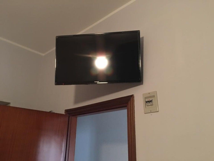 Bedroom 4, Hotel Como, Rimini