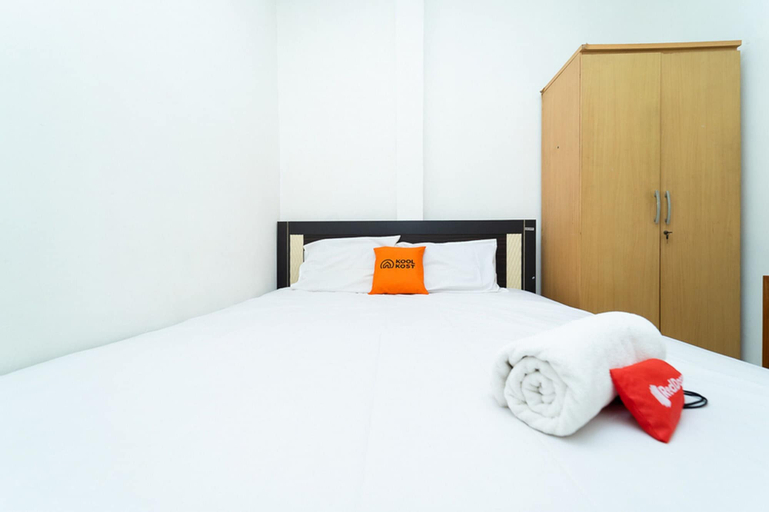 KoolKost Syariah near STIE Trianandra (Minimum 6 Nights), Jakarta Utara