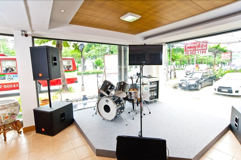 Siam Paradise Entertainment Complex, Muang Nonthaburi