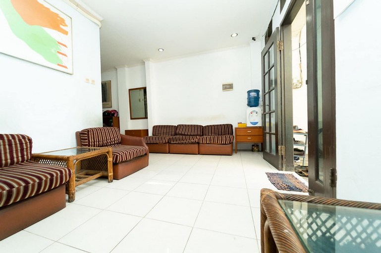 KoolKost Syariah near STIE Trianandra (Minimum 6 Nights), Jakarta Utara