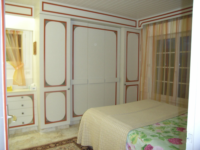 Bedroom 3, Chez Bernadou, Loire-Atlantique