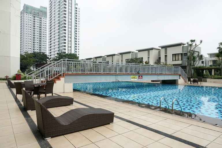 1BR Apartment at Cosmo Mansion near Grand Indonesia By Travelio, Central Jakarta