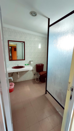 Penuin Hotel, Batam
