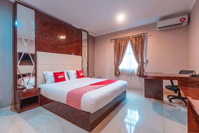 OYO Flagship 2131 Hotel Binong Near Rumah Sakit Aminah, Tangerang