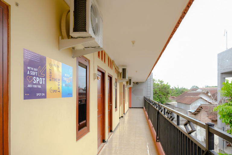 SPOT ON 2826 Panderman Residence, Blitar