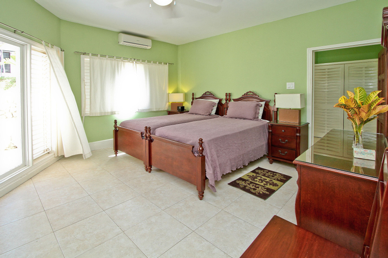 Azure Cove, Silver Sands. Jamaica Villas 5BR,