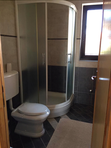Bathroom 3, Piano, Lopar/Supetarska Draga