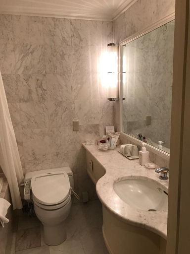 Hotel the Manhattan, Chiba