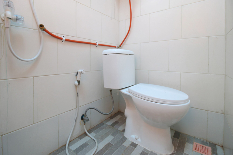 Bathroom 3, Airy Eco Syariah Grogol Latumenten 27 Jakarta, Jakarta Barat