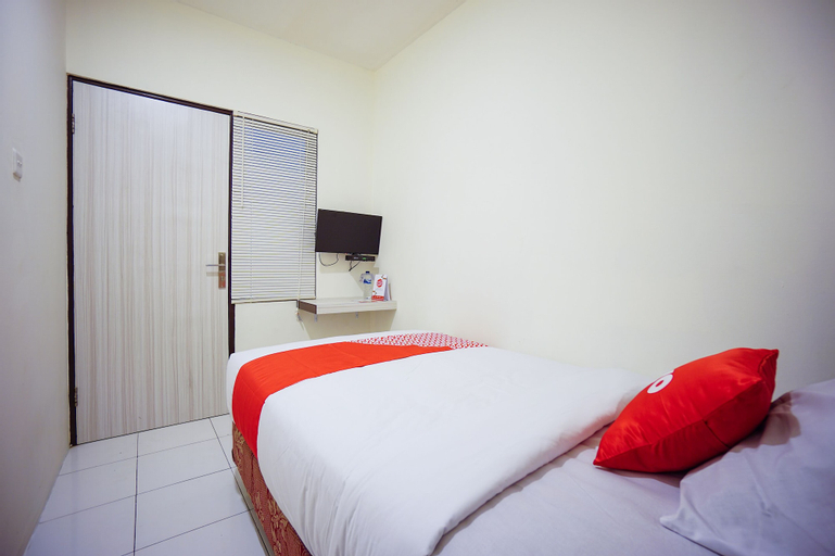 OYO 1838 COZY Home, Manado