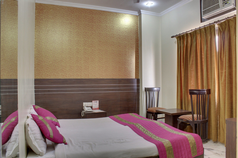 OYO 302 Maple Green, Gurgaon