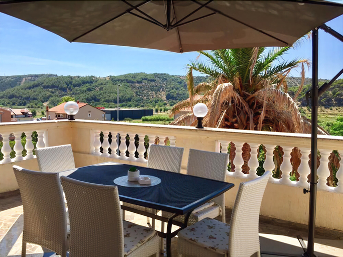 Others 4, Piano, Lopar/Supetarska Draga