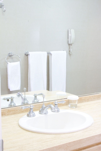 Hotel CCT, Libertador
