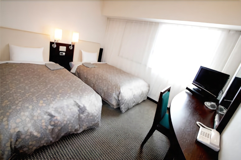 Bedroom 3, Takaoka Manten Hotel Ekimae, Takaoka