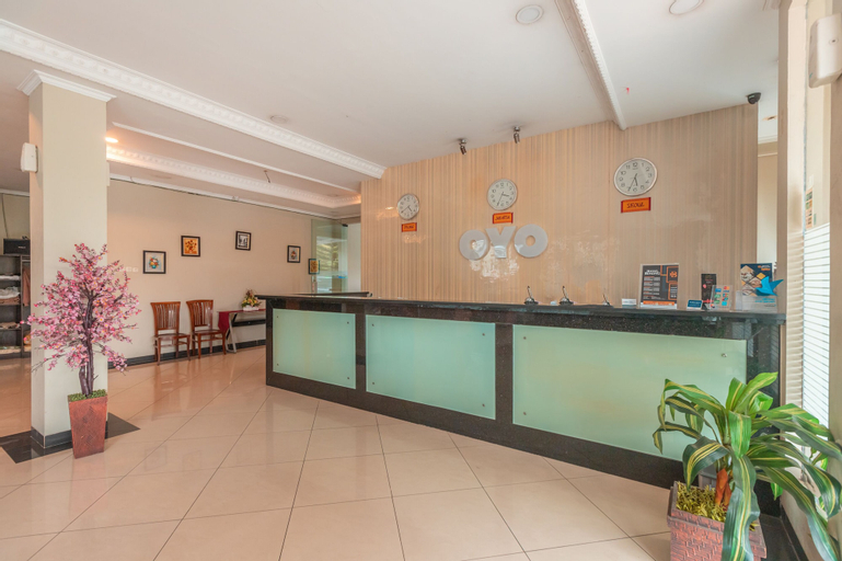 OYO Flagship 2131 Hotel Binong Near Rumah Sakit Aminah, Tangerang