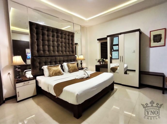 Hotel YNO Castle, Malang