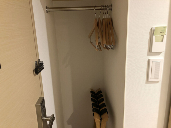Bathroom 8
