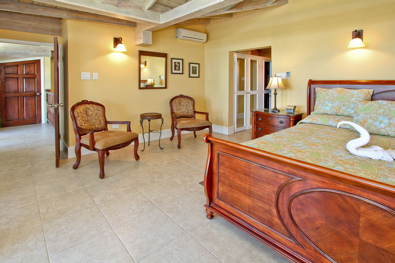 Azure Cove, Silver Sands. Jamaica Villas 5BR,