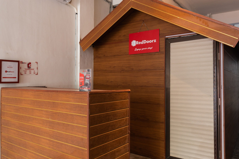 RedDoorz near Sun Plaza Medan 2, Medan