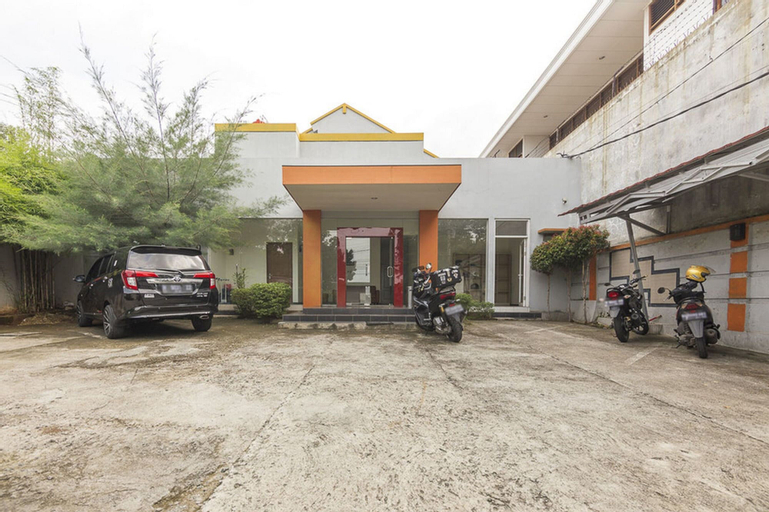 KoolKost Syariah @ Jalan Sisingamangaraja Semarang (Minimum 6 Nights), Semarang