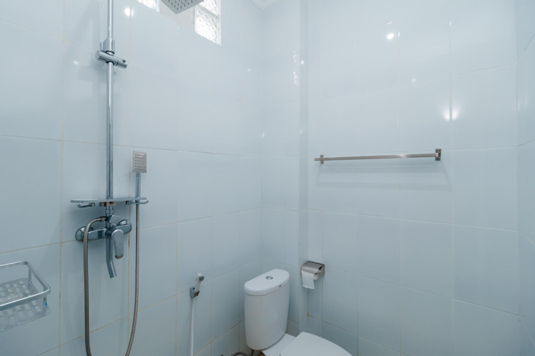 RedDoorz syariah near Stasiun LRT Bumi Sriwijaya, Palembang