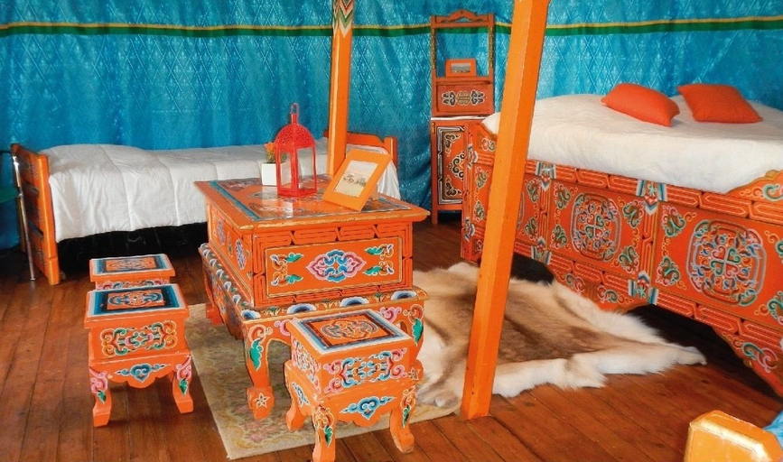 Bedroom 4, Les Yourtes à la Ferme des Epis, Calvados