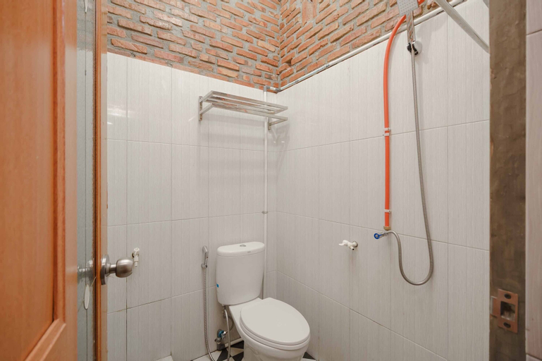 RedDoorz Syariah near Jalan Asahan Pematang Siantar, Pematangsiantar