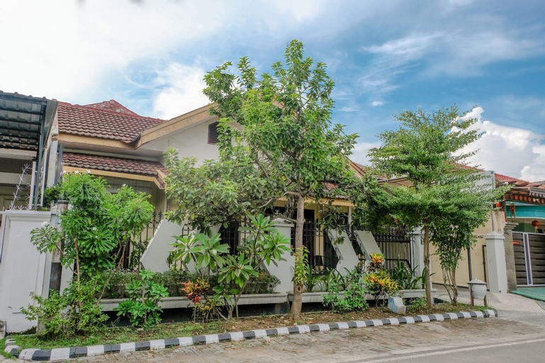 SPOT ON 2764 Sulfat House 19, Malang