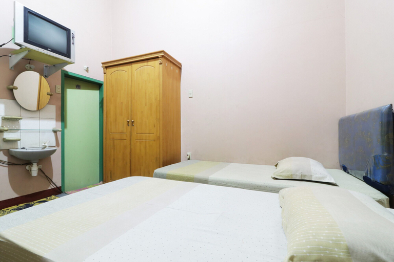 Bedroom 1, Hotel Virgo, Medan