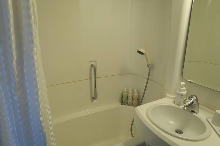 Bathroom 22