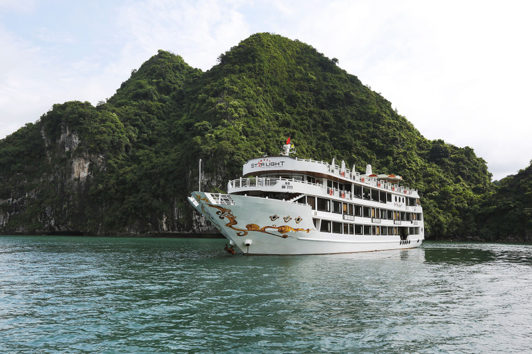 Starlight Cruiser, Hạ Long