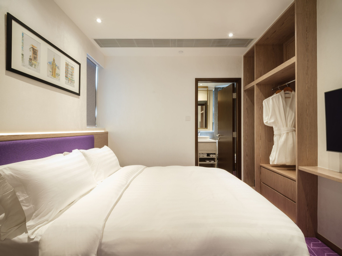 Bedroom 24
