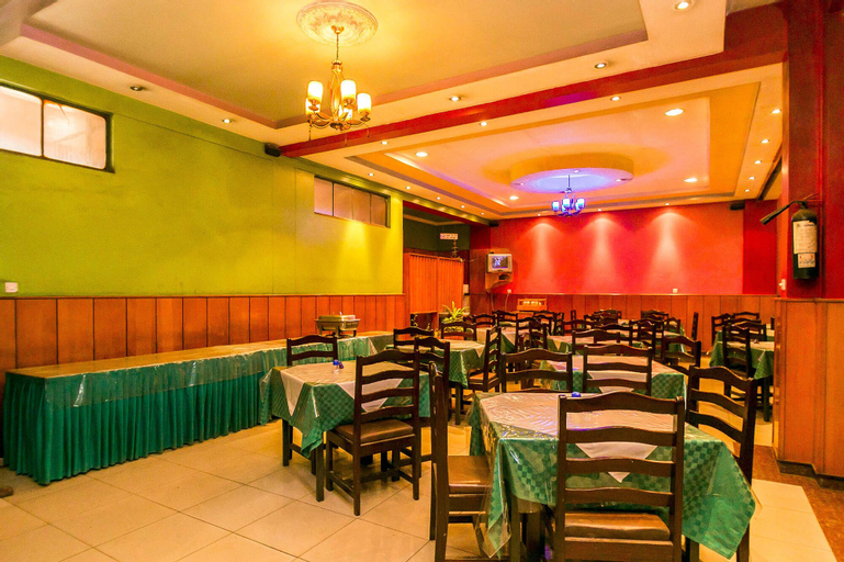 Asis Hotel, Kapseret