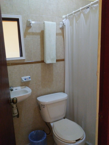 Bathroom 5, Hotel Santa Rita, Axtla de Terrazas