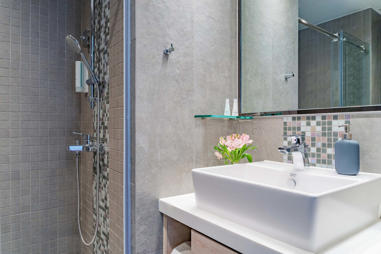 Bathroom 4