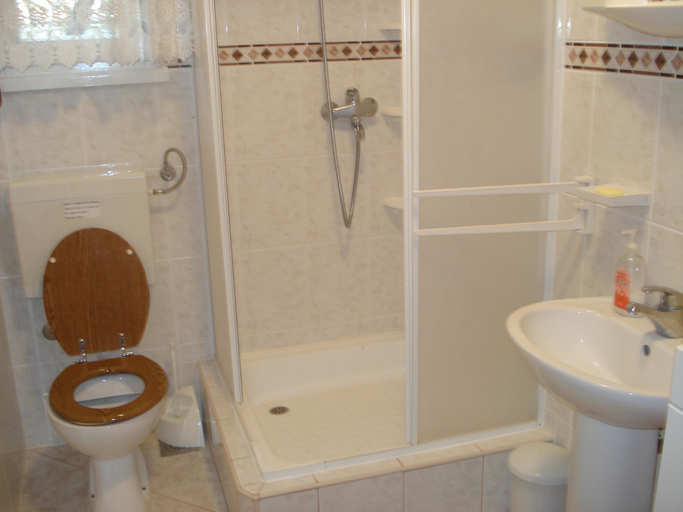 Bathroom 4, Apartments Kostovic, Marina